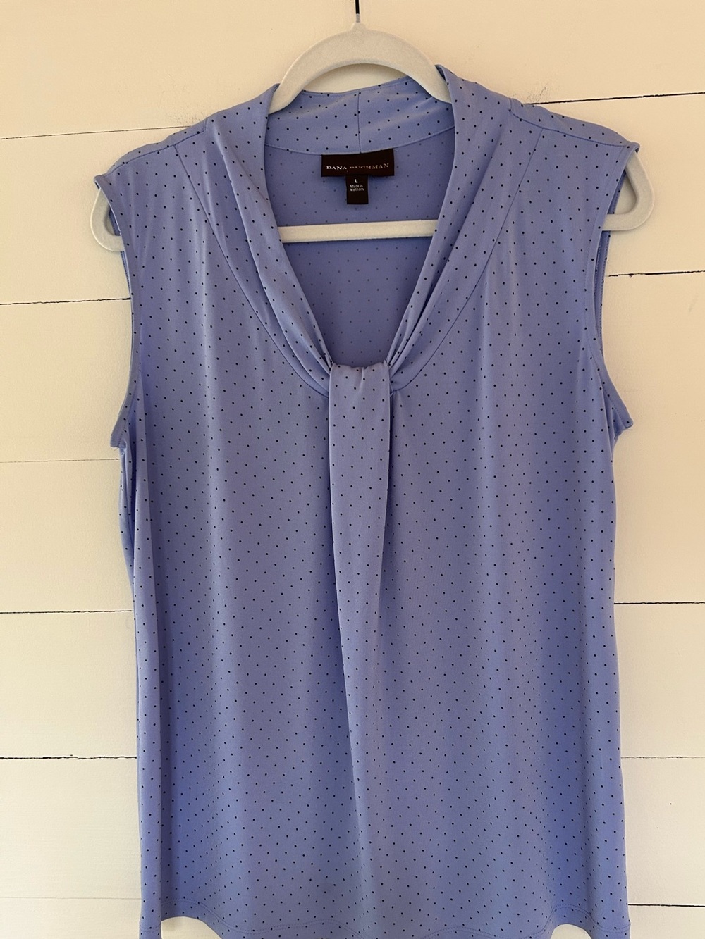 Dana Buchman Lavender Sleeveless Polka Dot Tie-Front Blouse, Size Large
